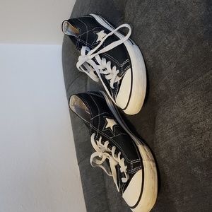 CONVERSE ALL STAR BLACK AND WHITE SHOES